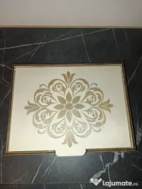 Cutie din Lemn cu 60 de Carduri cu Întrebări de Reflecție pentru Antreprenoare 