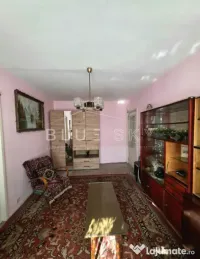 Apartament 3 camere situat in Zona KM 4-5 