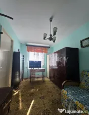 Apartament 3 camere situat in Zona KM 4-5
