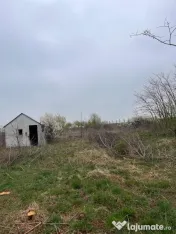Vând Teren comuna Pischia sat Bececu de jos 