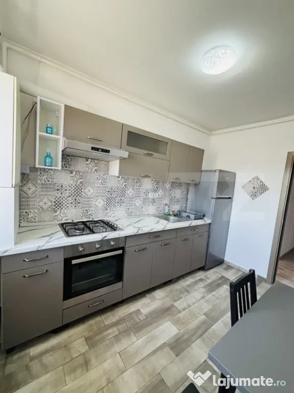 Apartament 3 camere, 2 băi, 2 balcoane, parcare și boxă | - Brasov (Brasov)