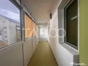 Apartament de inchiriat 3 camere cu balcon doua dormitoare i 
