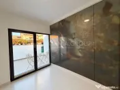 Cameră individuală cu terasa proprie în salon, aer condiționat, modern 