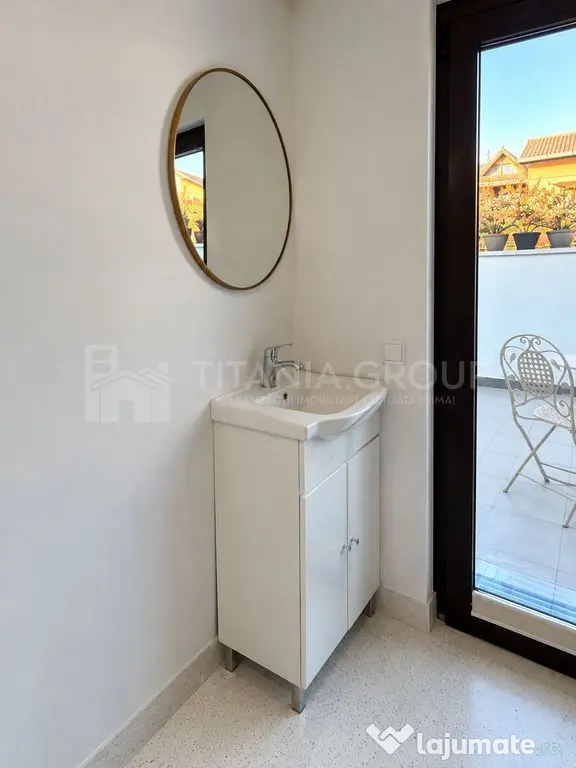 Cameră individuală cu terasa proprie în salon, aer condiționat, modern - Brasov (Brasov)