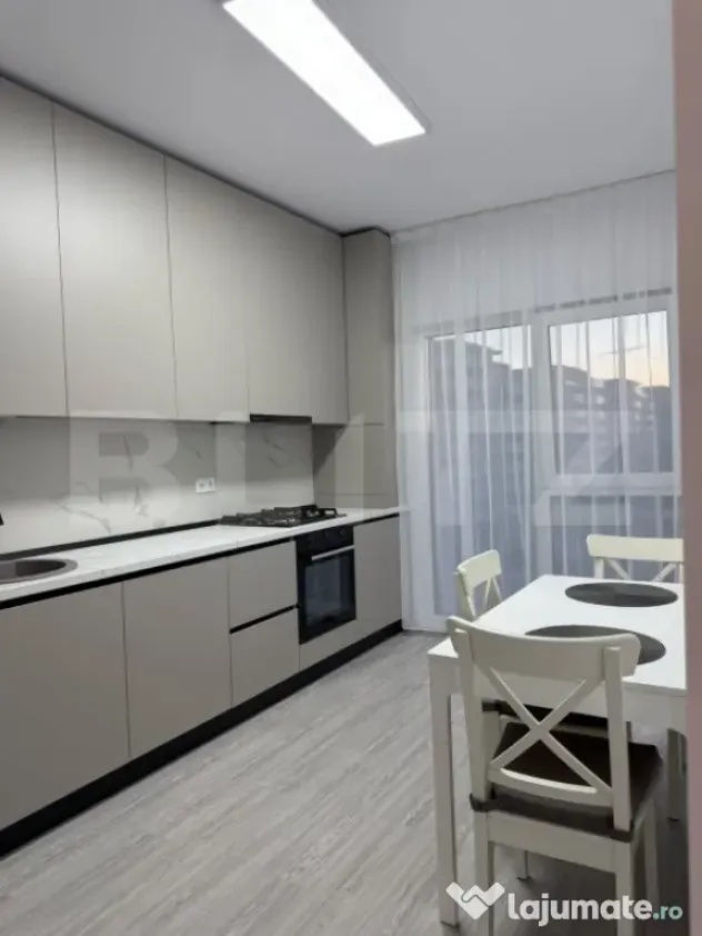 Apartament cu 2 camere, 40 mp, parcare, zona Eroilor - Floresti (Cluj)