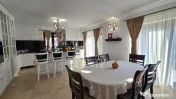 Casa individuala de vanzare cu 5 camere, 3 bai si garaj, Sag, Timis