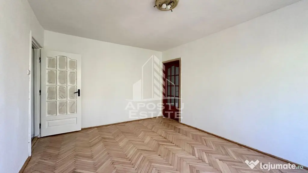 Apartament cu 3 camere si boxa, centrala proprie, Dacia - Timisoara (Timis)
