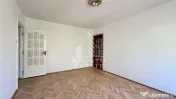 Apartament cu 3 camere si boxa, centrala proprie, Dacia