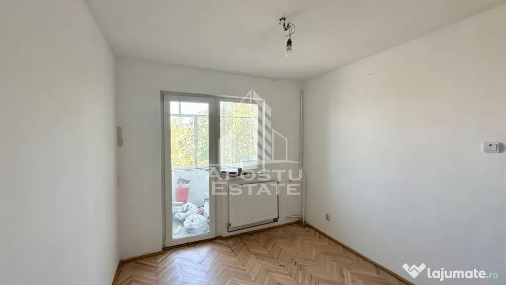 Apartament cu 3 camere si boxa, centrala proprie, Dacia - Timisoara (Timis)