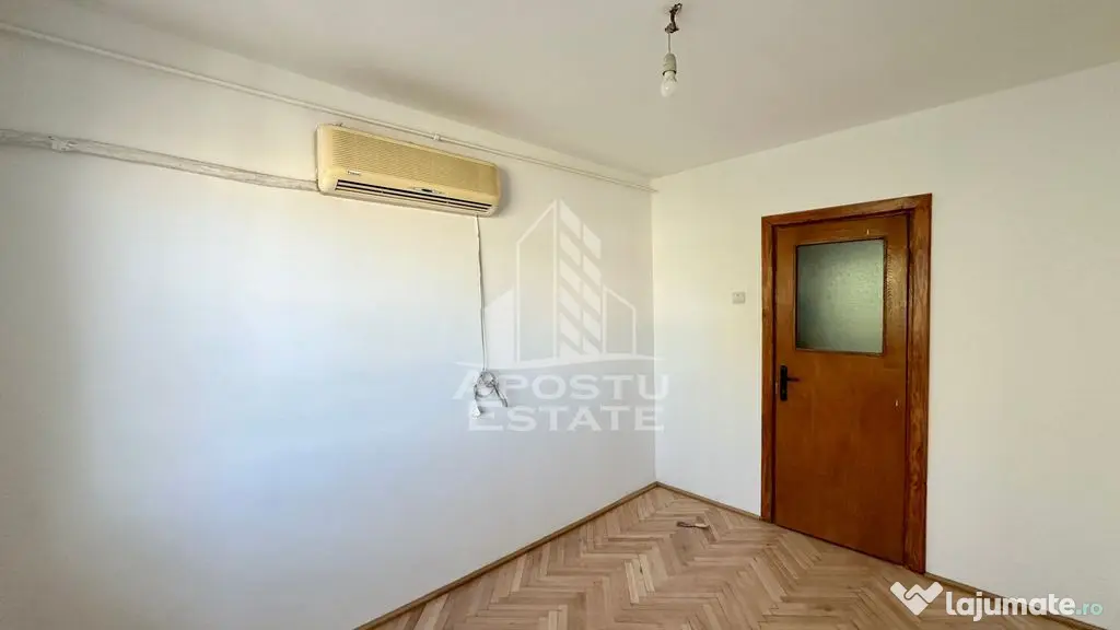 Apartament cu 3 camere si boxa, centrala proprie, Dacia - Timisoara (Timis)