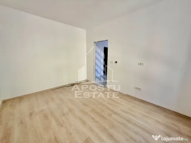 Apartament de vanzare cu 2 camere, etaj intermediar, Planetelor, Giroc - Giroc (Timis)