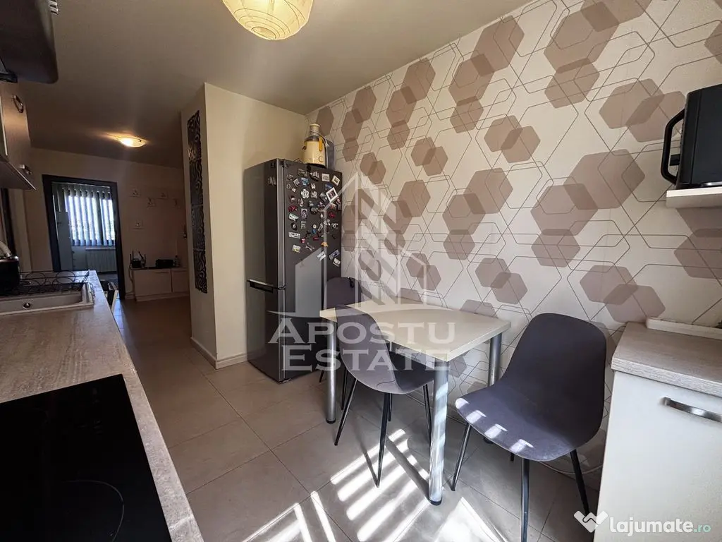 Apartament cu 3 camere de vanzare, decomandat, Tipografilor, Timisoara - Timisoara (Timis)