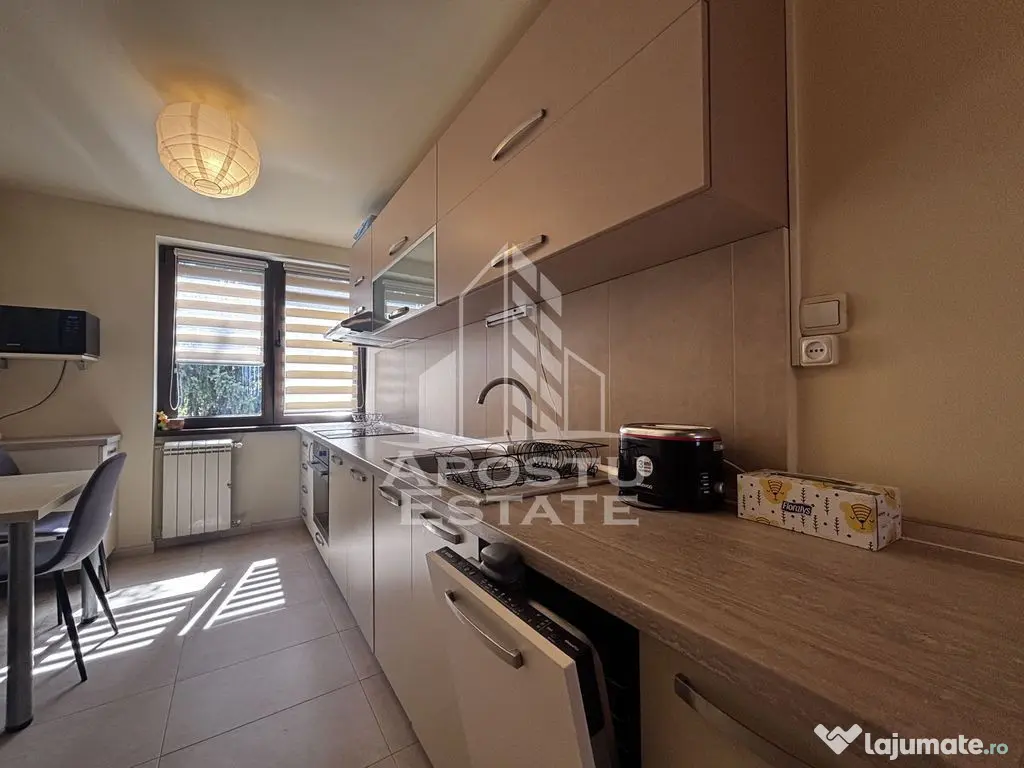 Apartament cu 3 camere de vanzare, decomandat, Tipografilor, Timisoara - Timisoara (Timis)