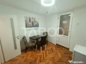 Apartament de inchiriat cu 2 camere central pretabil investi