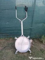 Vând 2 x VEVOR – Mașină de curățat pavaje cu presiune, inox, 18” – 300 lei/buc.