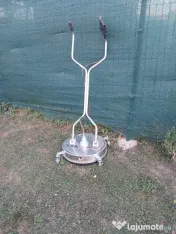 Vând 2 x VEVOR – Mașină de curățat pavaje cu presiune, inox, 18” – 300 lei/buc. 