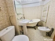 Închiriere apartament 3 camere , Targu Jiu, Str 23 August 