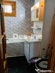 Apartament de vanzare zona centrala etaj 2/8 cu lift