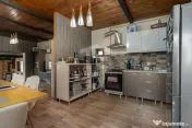 Casă modernă în Tâncăbești – 5 camere și natură la doi pasi 