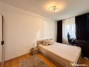 Apartament de vanzare cu 4 camere si 2 bai, etaj intermediar, Sagului 