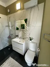 Airbnb ultracentral, in Timișoara, Piața Victoriei cladire restauranta 