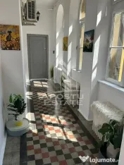Airbnb ultracentral, in Timișoara, Piața Victoriei cladire restauranta 