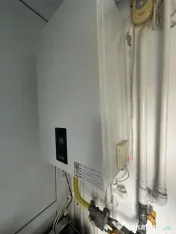 Apartament 3 camere decomandat, zona Radu Negru, etaj 2. 