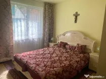 Apartament de vânzare cu 3 camere zona Dumbravei