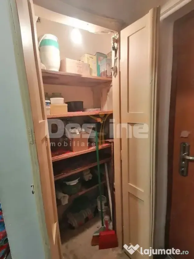 Apartament 2 camere de vânzare, Calea Victoriei, vedere panoramică - Bucuresti (Bucuresti-Ilfov)