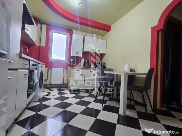 Apartament 3 camere decomandat, etaj 4/4 negociabil - Arad (Arad)