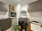 Clădire renovată 2025, 9 camere 