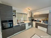 Duplex cu 4 camere cu garaj de vanzare, 454 mp teren, Braytim, Giroc 