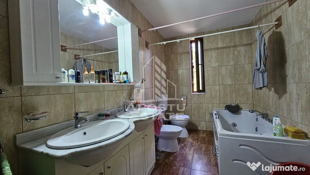 Vila de vanzare in Ghioroc - Ghioroc (Arad)