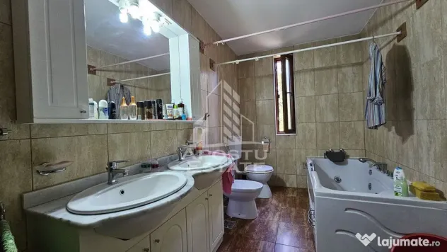 Vila de vanzare in Ghioroc - Ghioroc (Arad)