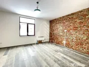 Casa la curte comuna - zona UTA 