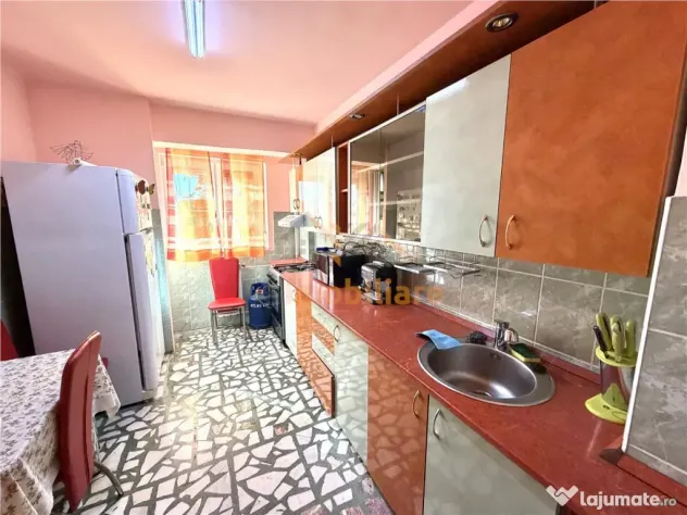 APARTAMENT 3 CAMETE | ETAJ 1 | 2 BAI | CALEA ARADULUI | - Oradea (Bihor)
