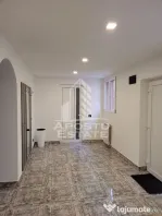 Casa desfasurata pe doua niveluri,zona Podgoria