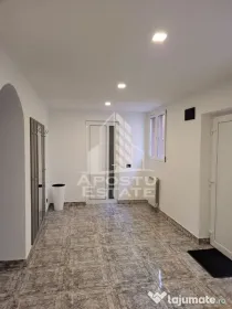 Casa desfasurata pe doua niveluri,zona Podgoria