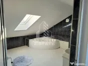 Casa desfasurata pe doua niveluri,zona Podgoria