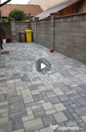 Casa desfasurata pe doua niveluri,zona Podgoria
