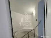 Casa desfasurata pe doua niveluri,zona Podgoria