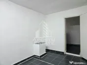 Spatiu comercial, cu locuinta, in Curtici