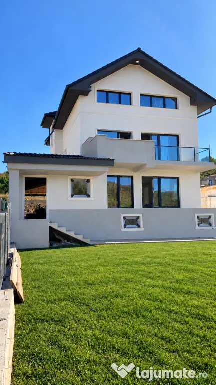 Casa individuala spatiu LUX D+P+E+M -300 mp utili-teren 620 mp-Garaj-DEMISOL Cluj