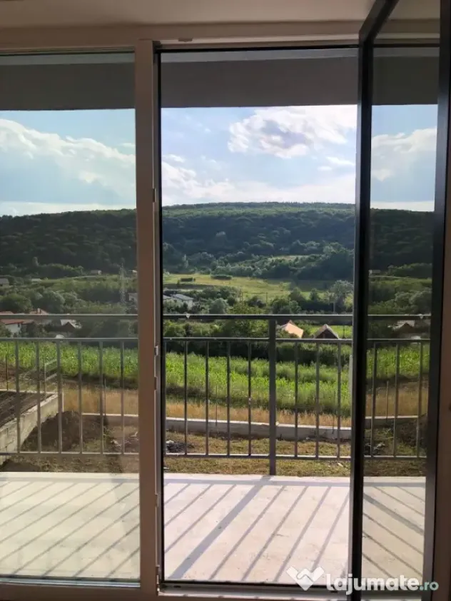 Casa individuala spatiu LUX D+P+E+M -300 mp utili-teren 620 mp-Garaj-DEMISOL Cluj
