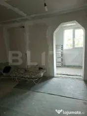 Casă de vânzare în Simeria – 940 mp teren, acces facil