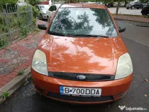 Ford Fiesta 2004, benzina, pret negociabil