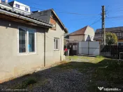 Casa 2 camere + garaj si dependinte - Teren 483mp - zona cen
