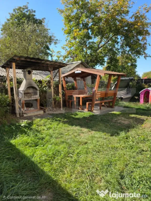 Casa 2 camere + garaj si dependinte - Teren 483mp - zona cen - Cristesti (Mures)