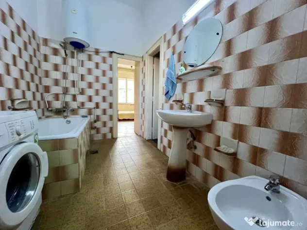 Apartament 4 camere, circular, 126 mp utili, etaj 1 - Zona - Timisoara (Timis)