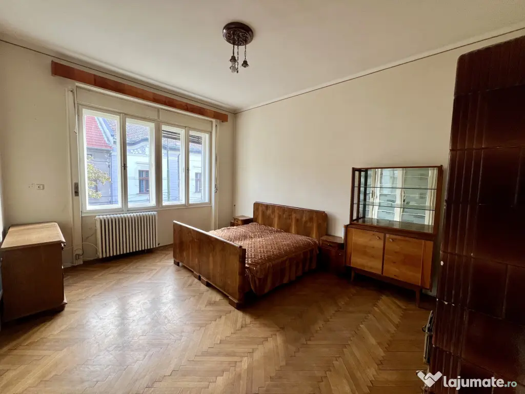 Apartament 4 camere, circular, 126 mp utili, etaj 1 - Zona - Timisoara (Timis)
